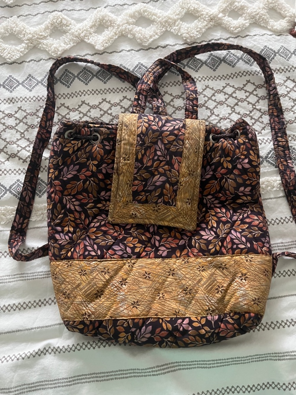 Quilted Leaf-Print Tote Bag in Brown and Gold